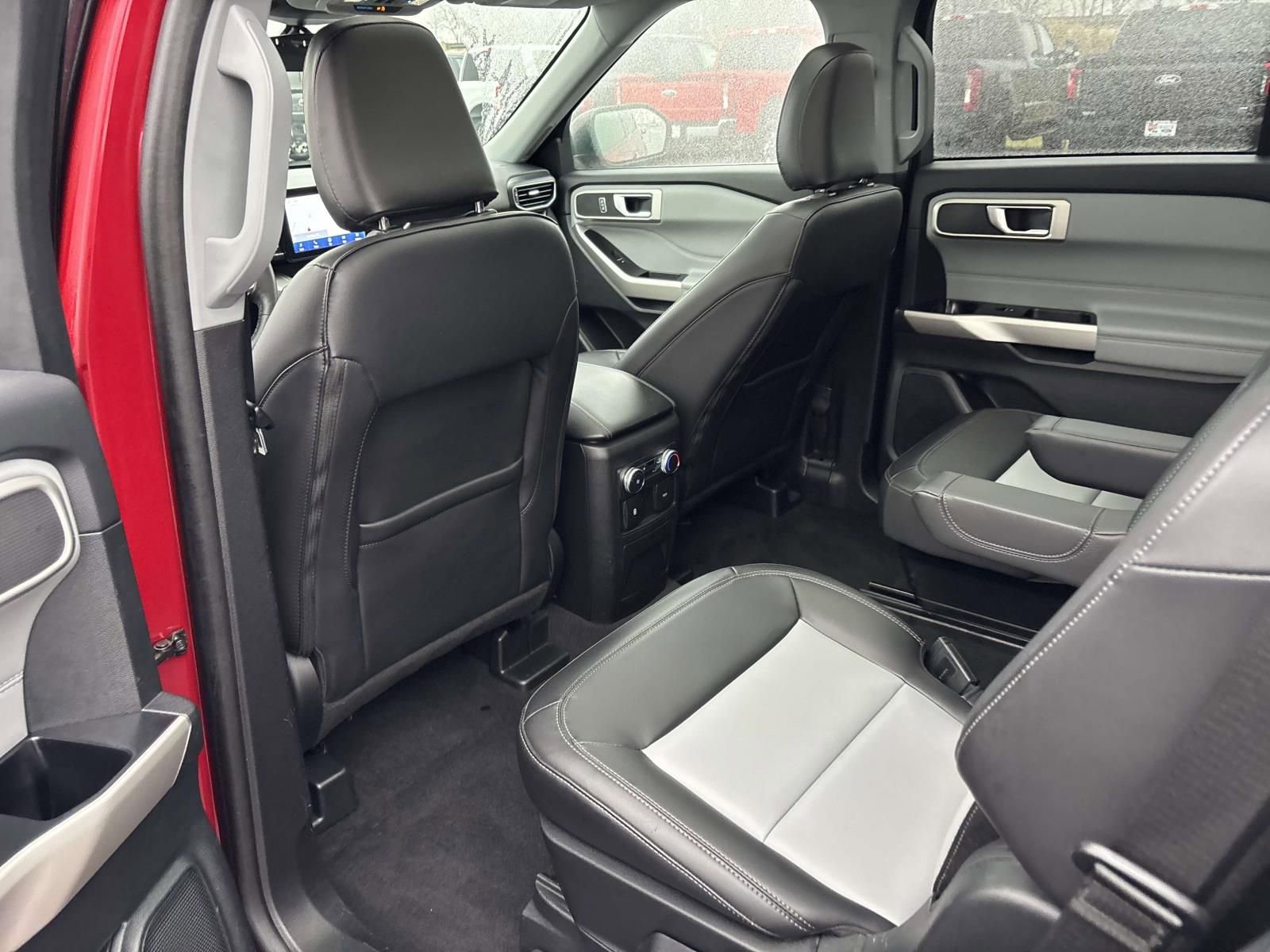 Certified 2022 Ford Explorer XLT w/ Equipment Group 202A image 29