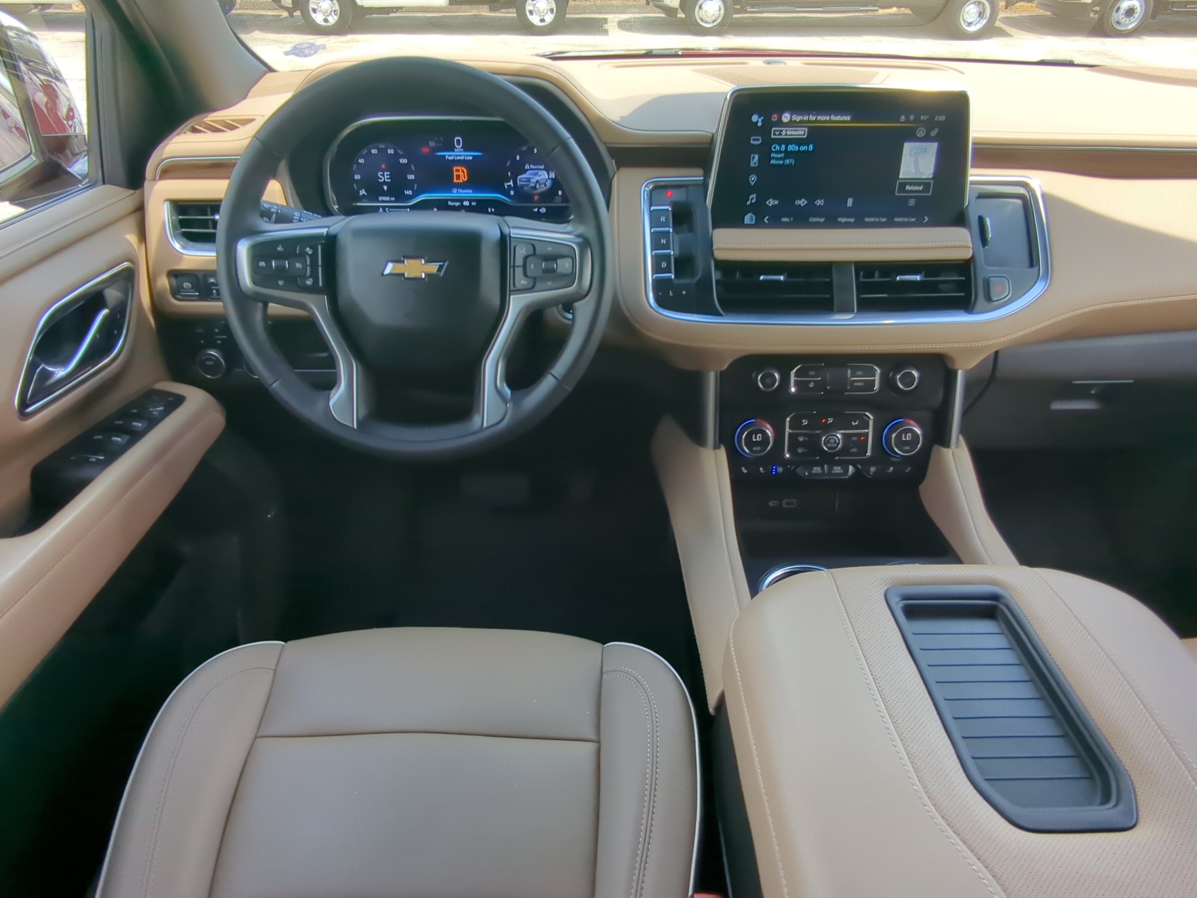Used 2023 Chevrolet Tahoe Premier AWD/4WD image 13