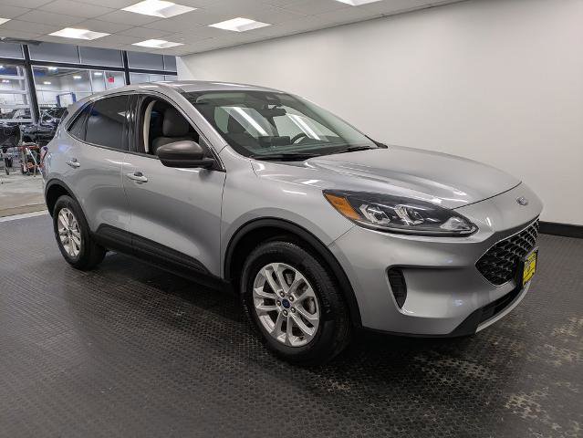 Certified 2022 Ford Escape SE w/ Cold Weather Package image 3