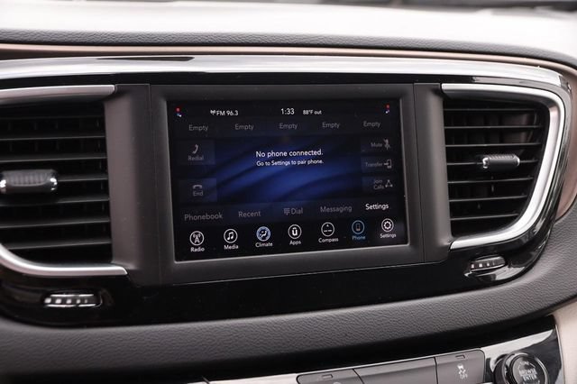 Used 2021 Chrysler Voyager Lxi FWD image 18