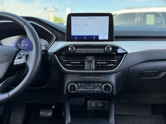 Certified 2022 Ford Escape SEL w/ Technology Package AWD/4WD image 21