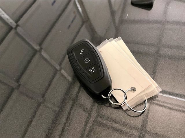 Certified 2017 Ford Focus ST FWD image 9