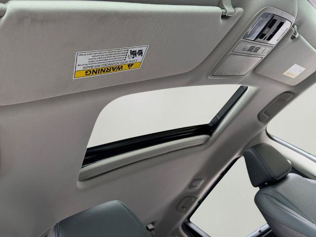Used 2025 Honda Odyssey EX-L image 7