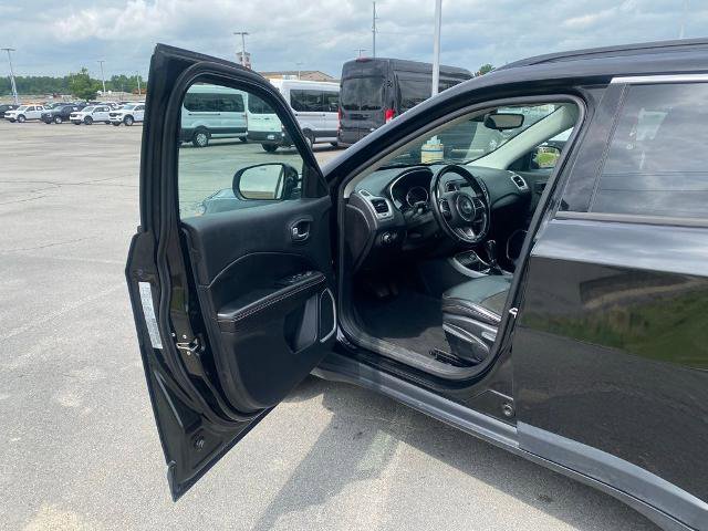 Used 2020 Jeep Compass Latitude FWD image 10