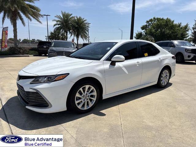Used 2023 Toyota Camry LE FWD image 5