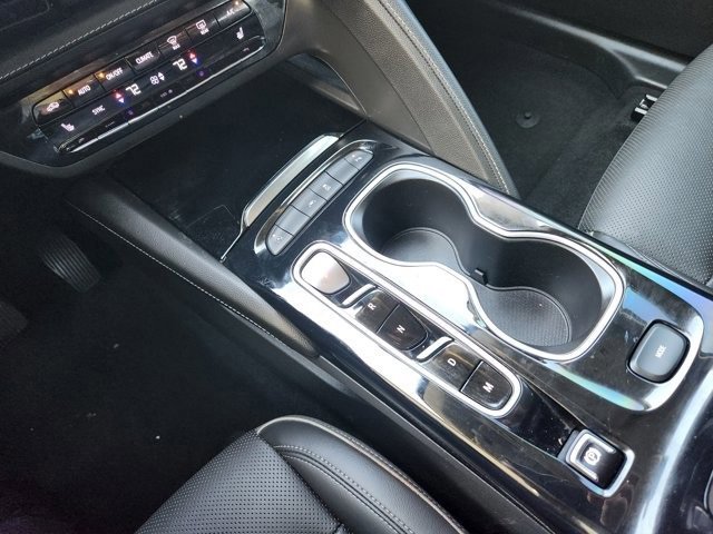 Used 2023 Buick Envision Essence image 18