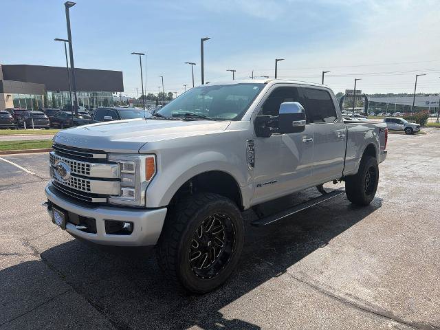 Certified 2018 Ford F250 Platinum w/ Platinum Ultimate Package AWD/4WD image 2
