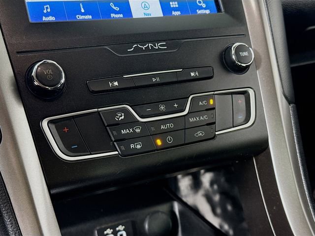 Certified 2020 Ford Fusion SE image 16