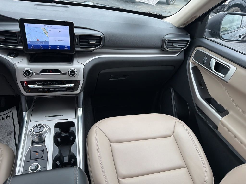 Certified 2023 Ford Explorer XLT w/ Equipment Group 202A image 6