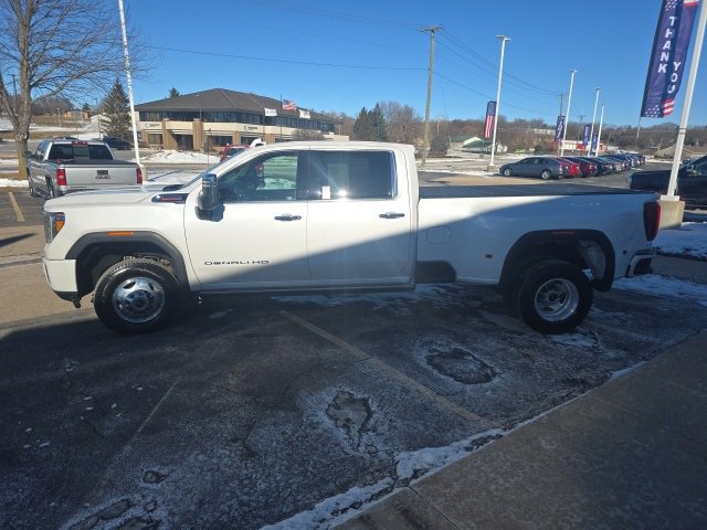 Used 2023 GMC Sierra 3500 Denali w/ Denali Ultimate Package image 2