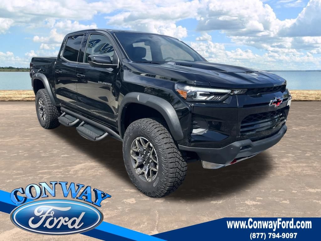 Used 2025 Chevrolet Colorado ZR2 AWD/4WD image 1