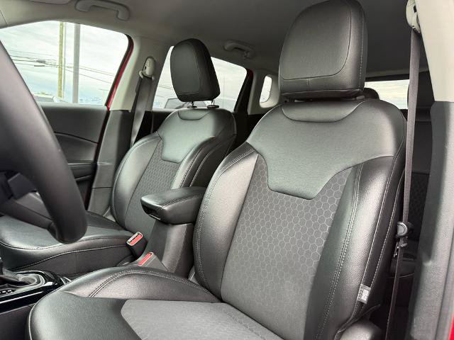 Used 2019 Jeep Compass Latitude AWD/4WD image 16