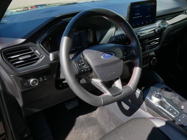 Certified 2025 Ford Escape ST-Line Select AWD/4WD image 11