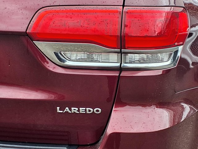 Used 2018 Jeep Grand Cherokee Laredo AWD/4WD image 19