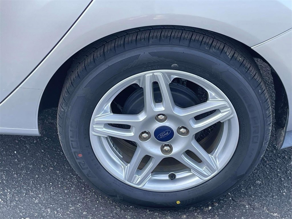 Certified 2018 Ford Fiesta SE image 9