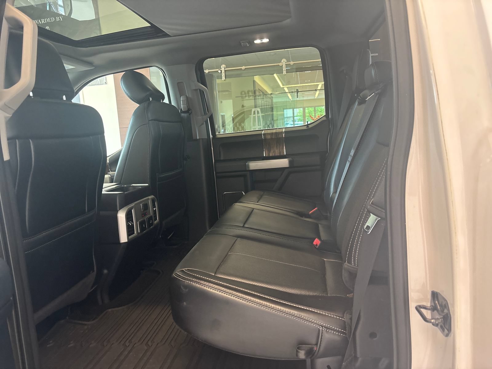 Certified 2019 Ford F150 Lariat w/ Equipment Group 502A Luxury AWD/4WD image 10