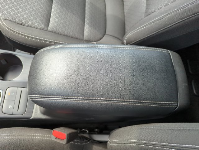 Certified 2025 Ford Escape Active AWD/4WD image 44
