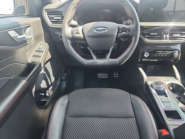Certified 2024 Ford Escape ST-Line w/ Tech Pack #1 AWD/4WD image 9