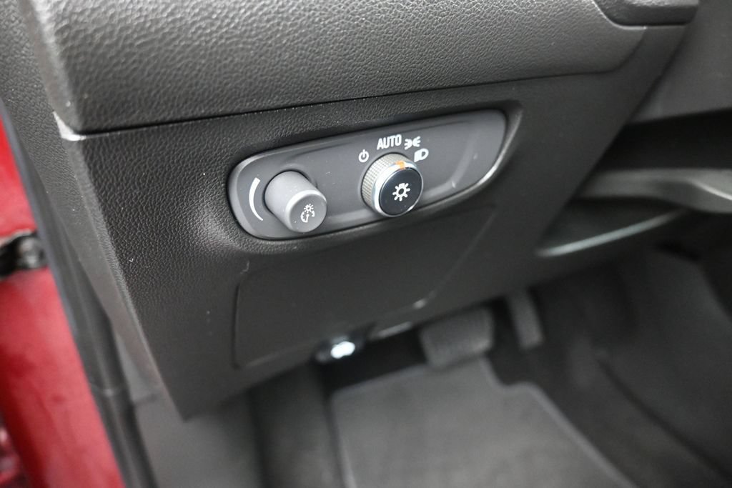 Used 2024 Buick Encore GX Sport Touring w/ Comfort Package FWD image 13