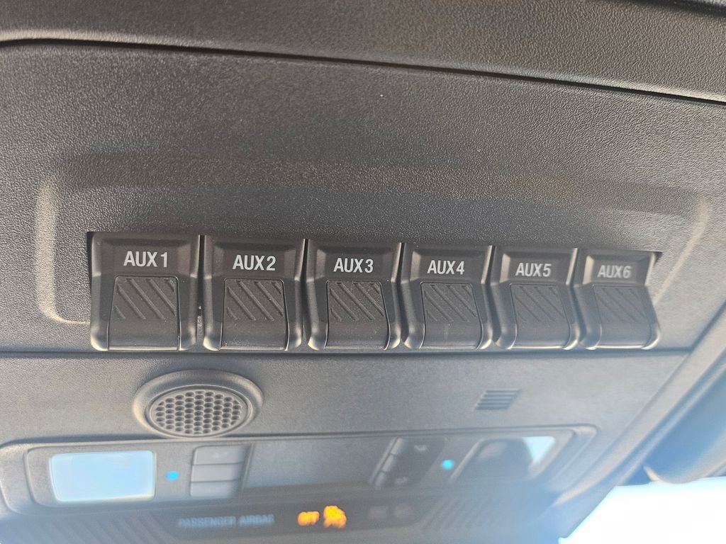 Certified 2024 Ford Bronco Black Diamond image 16