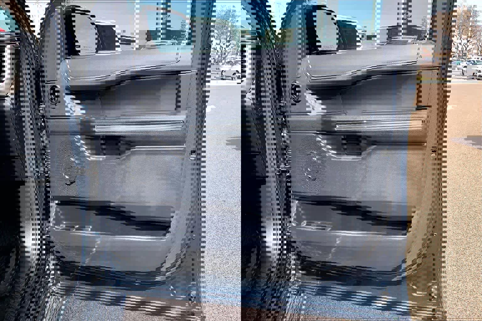 Certified 2023 Ford Expedition XLT image 23