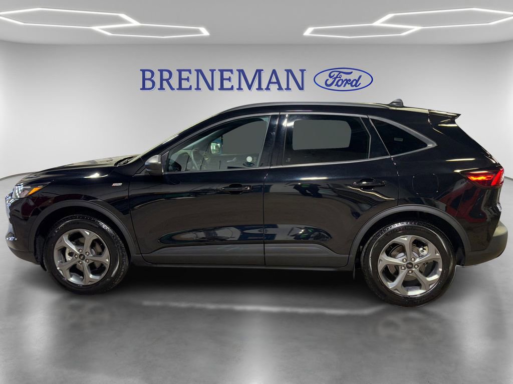 Certified 2025 Ford Escape ST-Line image 2