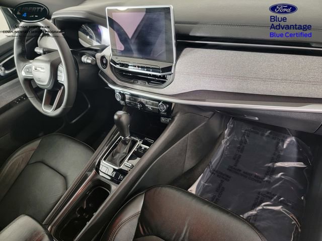 Used 2023 Jeep Compass Latitude image 19