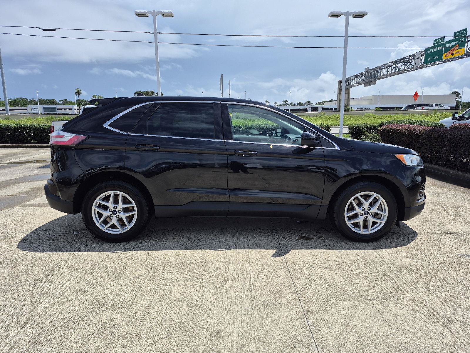Certified 2022 Ford Edge SEL w/ Convenience Package AWD/4WD image 15