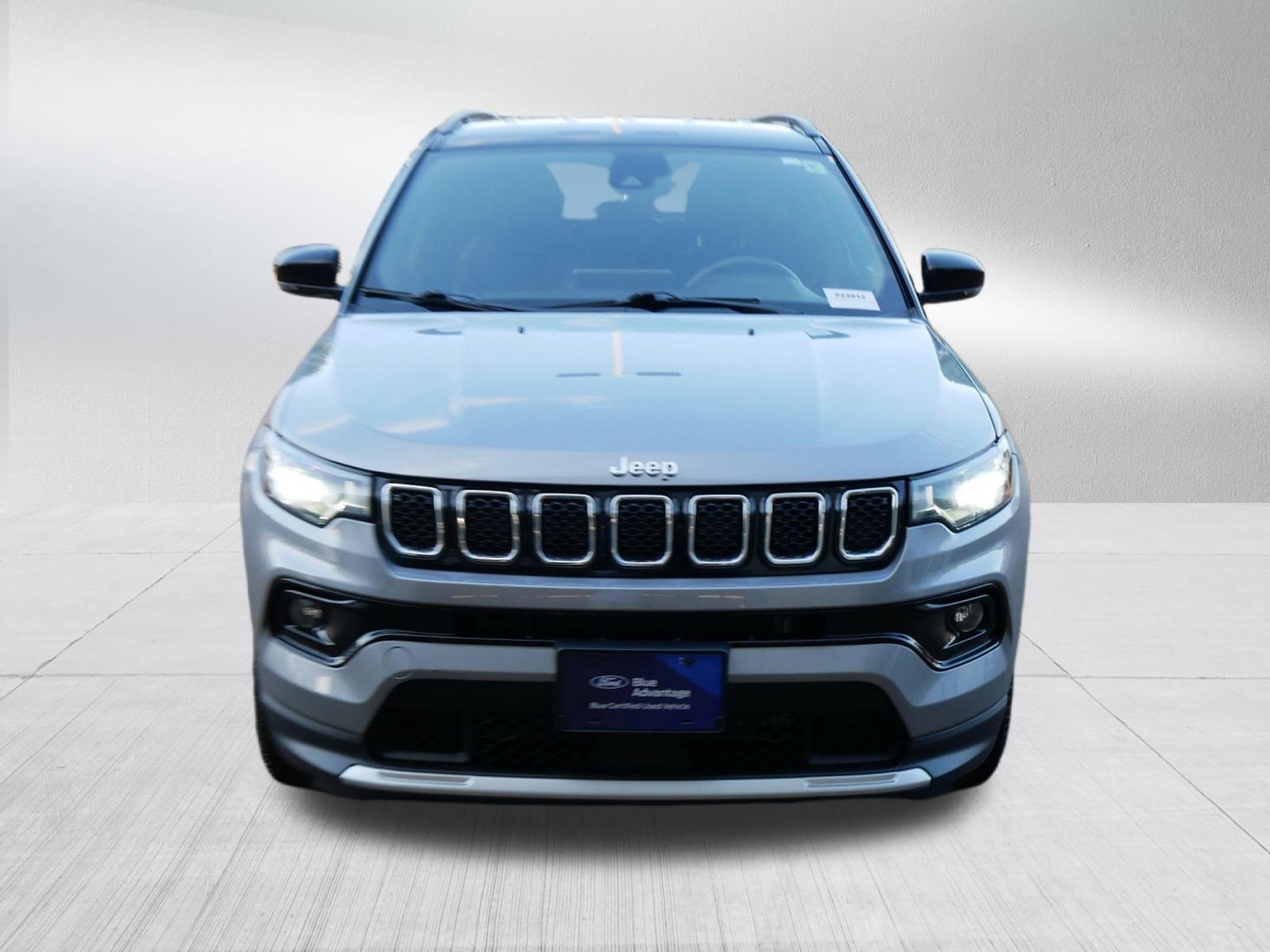 Used 2023 Jeep Compass Limited image 8