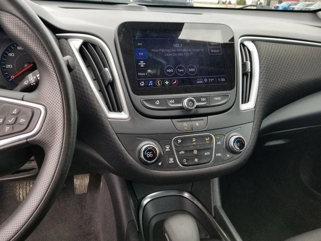 Used 2023 Chevrolet Malibu LT image 21