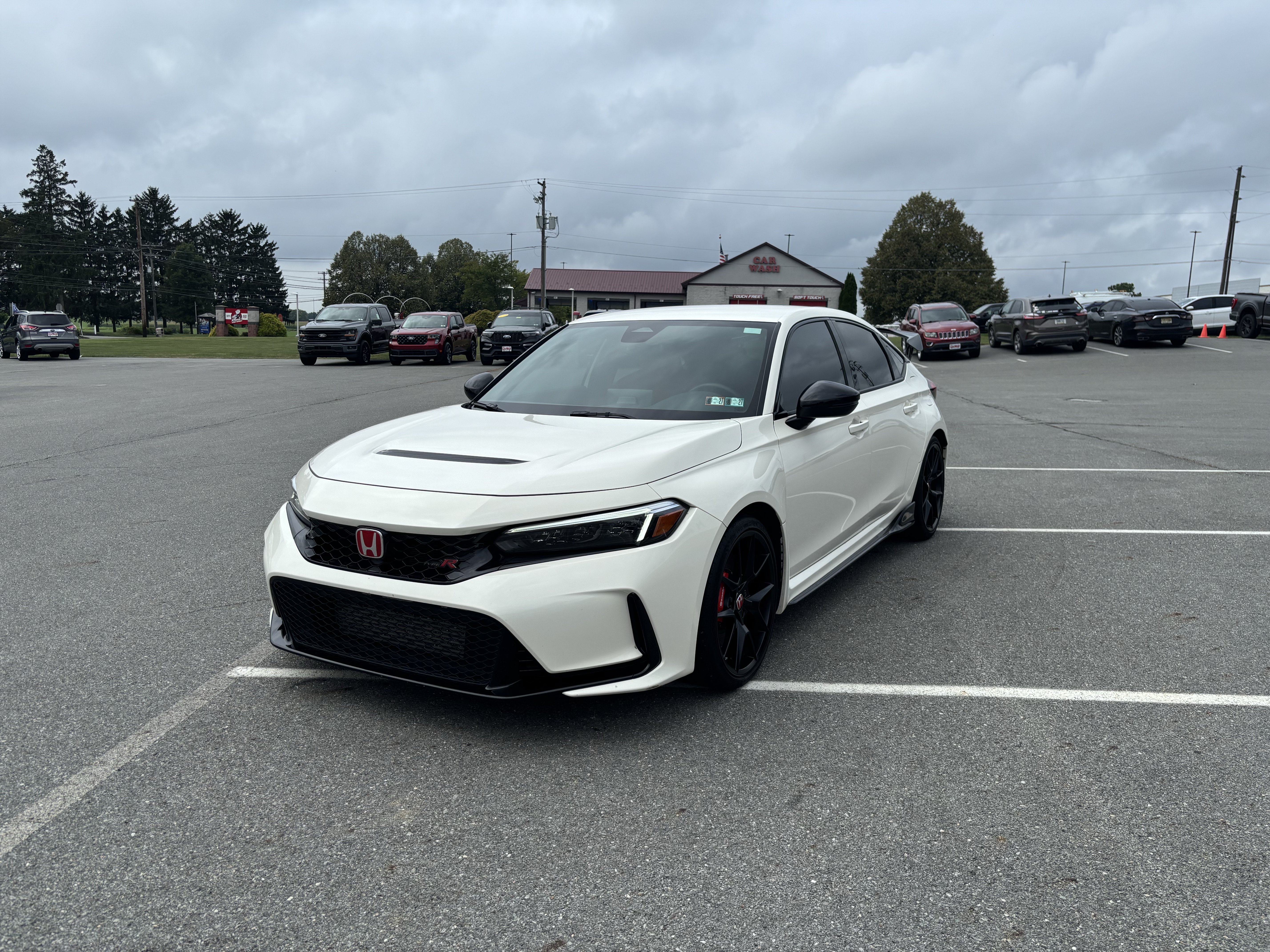 Used 2024 Honda Civic Type R image 3
