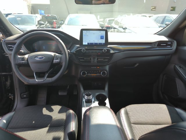 Certified 2025 Ford Escape ST-Line AWD/4WD image 25
