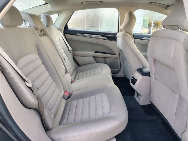 Certified 2019 Ford Fusion SE FWD image 15
