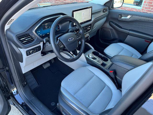 Certified 2023 Ford Escape Platinum image 11