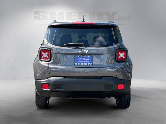 Used 2017 Jeep Renegade Latitude AWD/4WD image 14