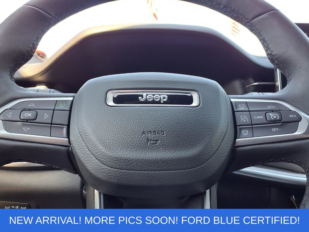 Used 2025 Jeep Compass Limited AWD/4WD image 14