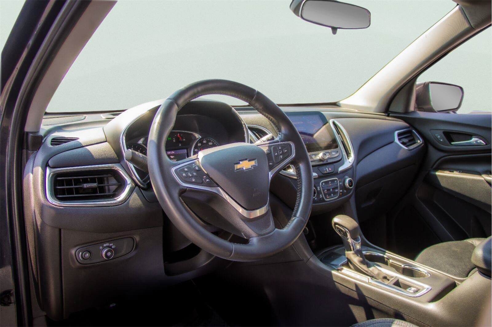 Used 2022 Chevrolet Equinox LT FWD image 9