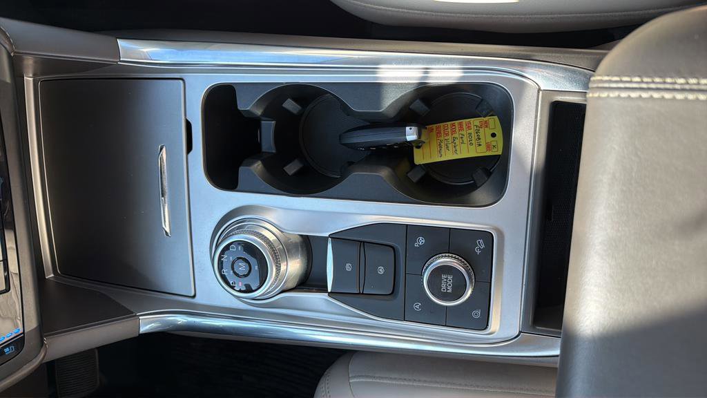 Certified 2020 Ford Explorer Platinum w/ Premium Technology Package image 19