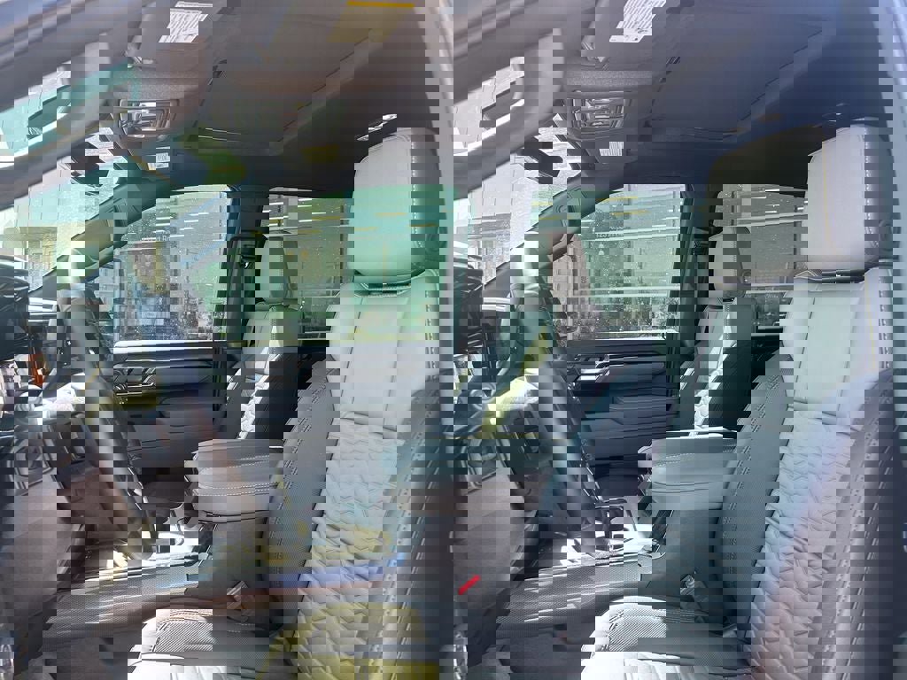 Used 2026 Chevrolet Silverado 2500 ZR2 AWD/4WD image 10