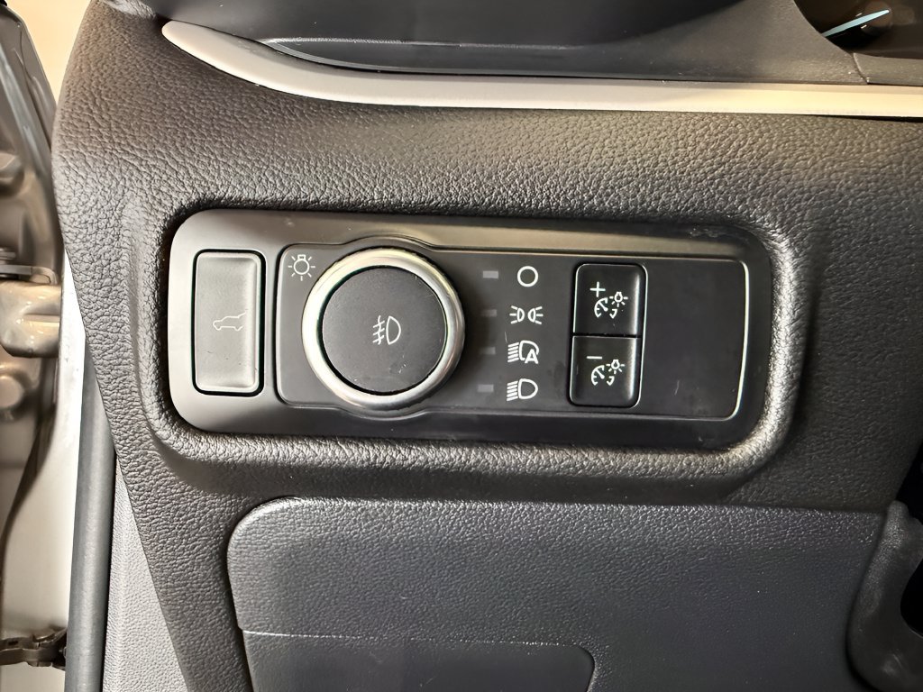 Certified 2024 Ford Explorer XLT w/ Equipment Group 202A AWD/4WD image 23