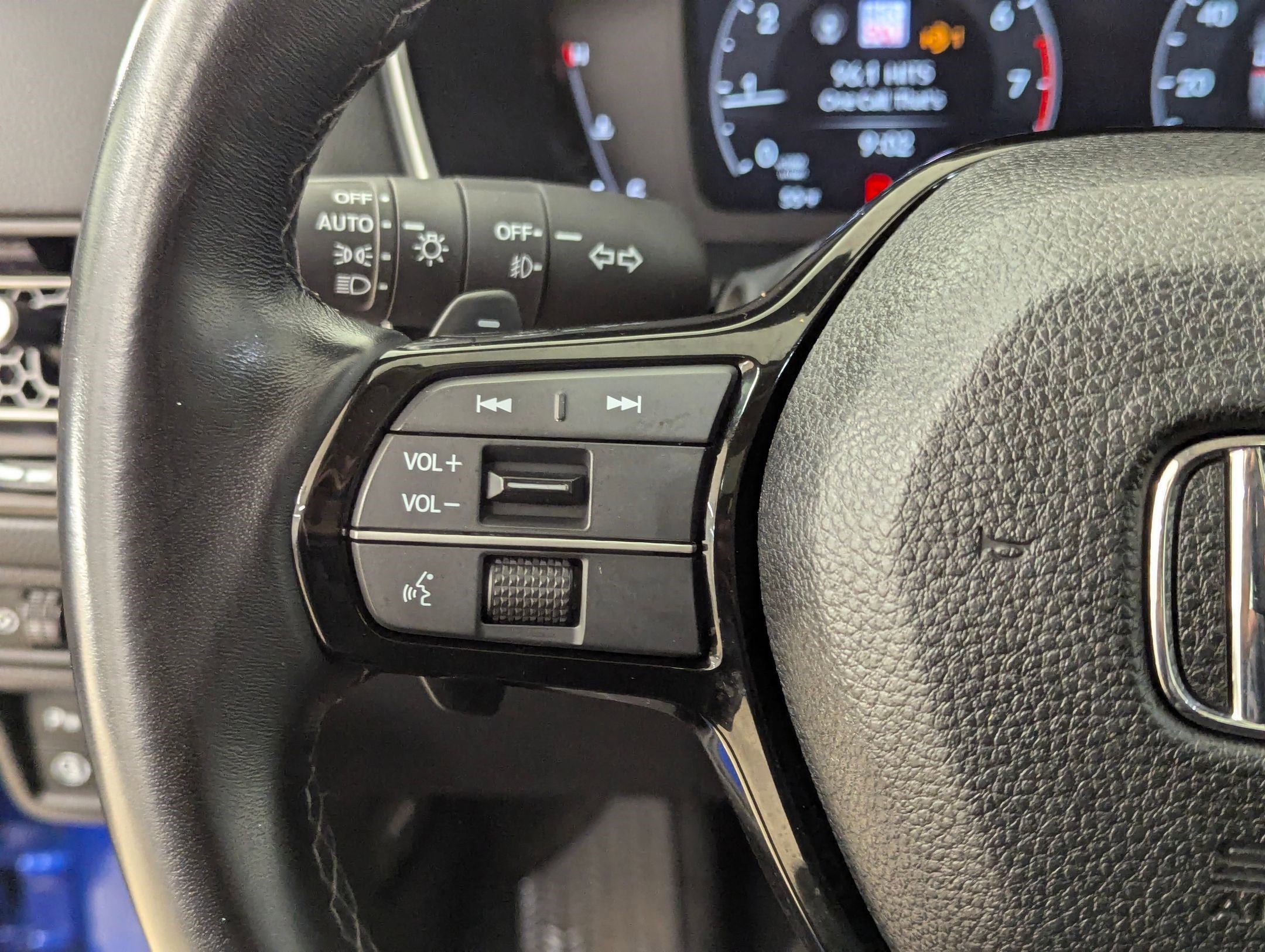 Used 2023 Honda Civic Touring image 16