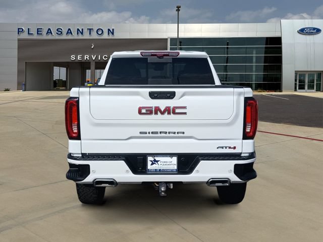 Used 2024 GMC Sierra 1500 AT4 w/ Technology Package AWD/4WD image 4
