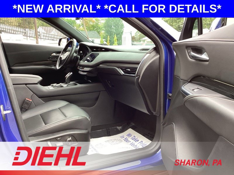 Used 2022 Cadillac XT4 Sport AWD/4WD image 13
