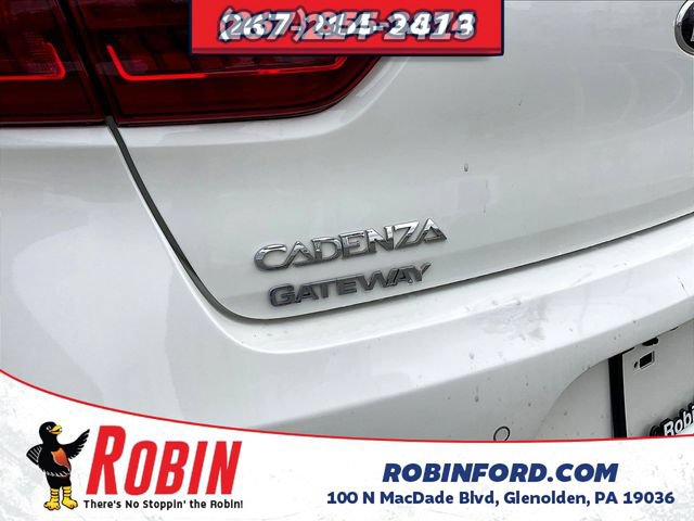 Used 2017 Kia Cadenza Premium w/ Luxury Package FWD image 24