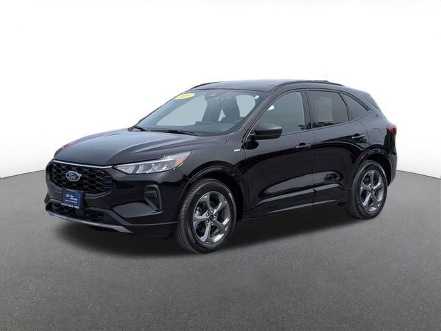 Certified 2023 Ford Escape ST-Line w/ Tech Pack #1 AWD/4WD image 5