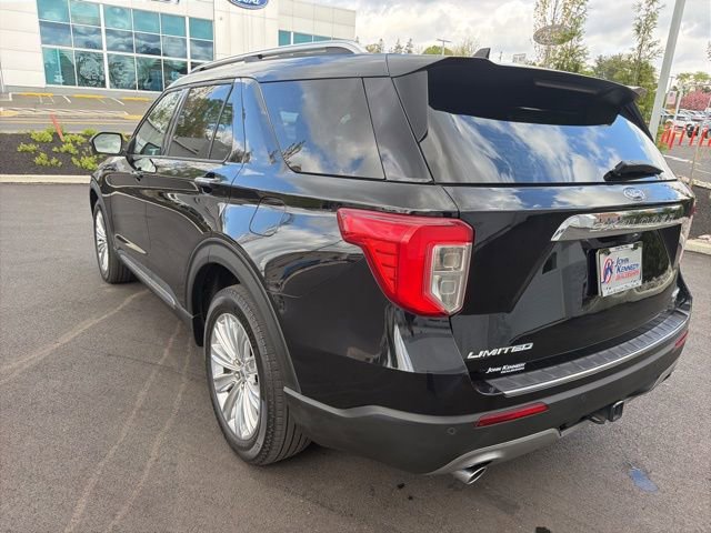 Certified 2022 Ford Explorer Limited w/ Limited Technology Package AWD/4WD image 4