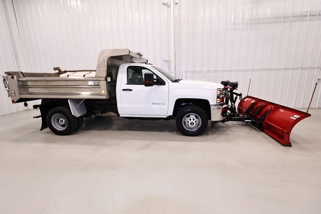 Used 2017 Chevrolet Silverado 3500 W/T w/ WT Convenience Package AWD/4WD image 2