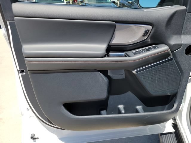 Certified 2025 Ford Expedition Active AWD/4WD image 7