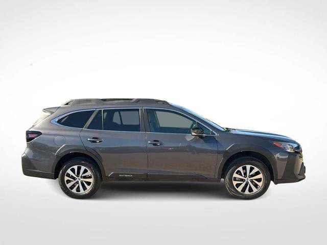 Used 2023 Subaru Outback Premium AWD/4WD image 9
