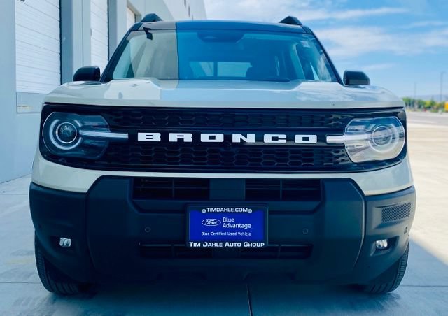 Certified 2025 Ford Bronco Sport Outer Banks w/ Outer Banks Tech Package+ AWD/4WD image 2